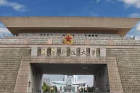 安徽省2025年军队院校入围分数线公布：男生最低516，女生最低585图片