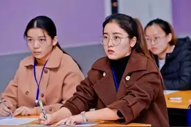 大学生毕业想“留校任职”，至少符合3个条件，应届生可了解图片