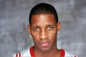 麦迪是97年第9顺位，他前面8位球员是谁，成就超越麦迪了吗？图片