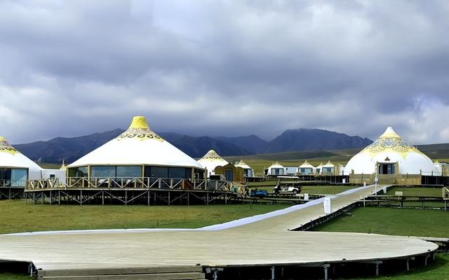 游新疆净海赛里木湖