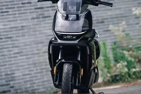 新车 | 现款6899元/综合续航约100公里，九号机械师二代8月22日上市图片