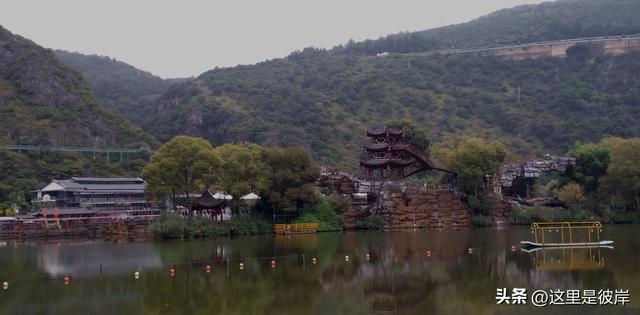乘旅游专线游丽江的观音峡