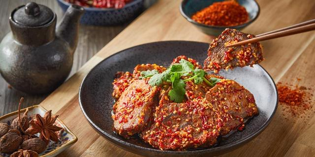 买牛腱子，要分清“前腱”和“后腱”差别挺大，弄懂再买不被忽悠