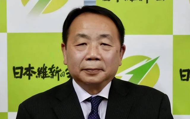 解气了，石破茂刚宣布辞任，中国出手收拾了这个“归化日议员”