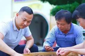 放弃百万年薪回乡，湖南80后靠“土货”翻盘，年销过亿图片