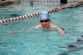 人到晚年，1不喝，2不说，3不做，健康长寿生活幸福！图片