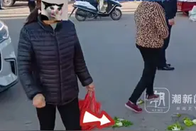 城管踢翻老人菜篮后续：城管身份被扒，知情人爆料平时就爱耍威风图片