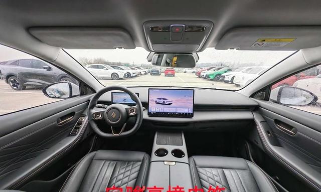 宝骏华境S再度现身，联手华为，车长超问界M9且配1.5T插混