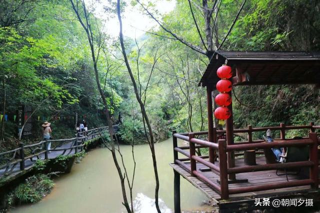 逛老街游后柳水乡、鬼谷岭，在石泉休闲度假好安逸