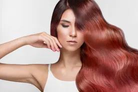 发质变差，发色越来越黄的5个原因，你占几个，教你7个护发小技巧图片