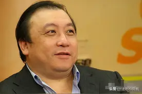 太炸裂！导演王晶凌晨发文，怒喷香港顶流男星：求你滚出娱乐圈！图片