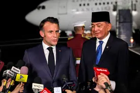 马克龙还是来晚一步，42架阵风印尼不要了，宁愿买中国二手歼10？图片