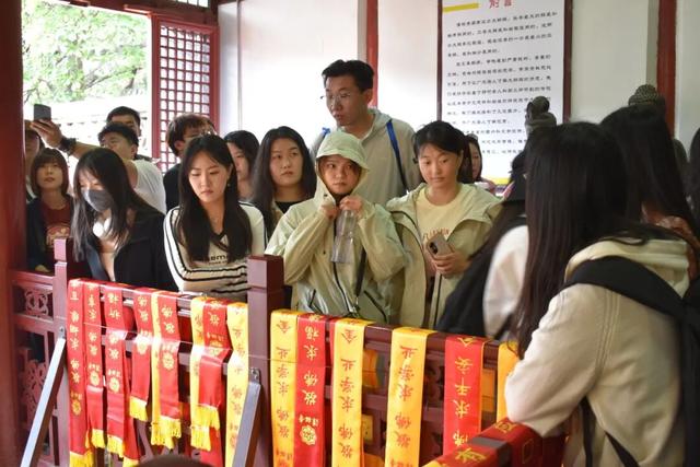 北京工商大学MBA潭柘寺实践调研之旅圆满收官