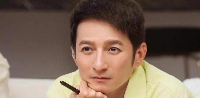从顶流主持到“精神病”，48岁李维嘉无子无女多年，现状令人担忧
