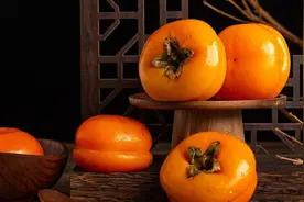 柿子要怎么吃？吃柿子要注意什么呢？图片