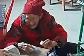 2012年，95岁老太入殓6天，饿了使劲推开棺材板，穿寿衣煮粥喝图片