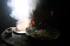 天然气农村安装受阻？农民说：不是燃气用不起！土灶更有性价比！图片