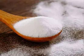 “小苏打，食用碱”不可随便用，很多人还搞不懂，两者差别很大！图片
