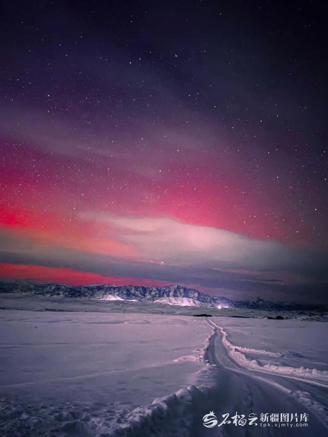 特大地磁暴发生！新疆现绚丽极光