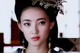 王丽坤与初恋同居8年未果，对外宣称单身，如今却成诈骗犯之妻？图片