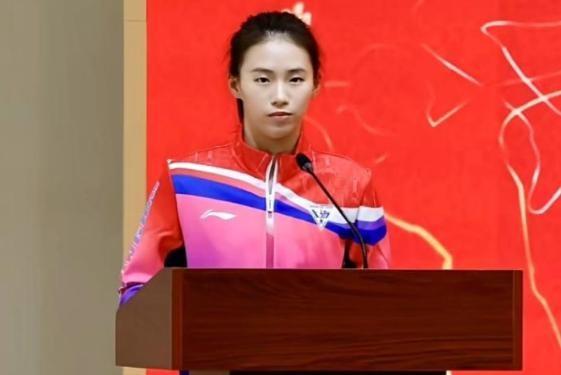 这次被央媒“点名”的陈芋汐，暴露真实处境，原来全红婵说对了