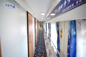 卧铺大床房！Y字头双层列车来啦！图片