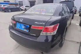 大哥花2万买辆2010年“破烂不堪”8代老雅阁，笑着翻新继续开！图片