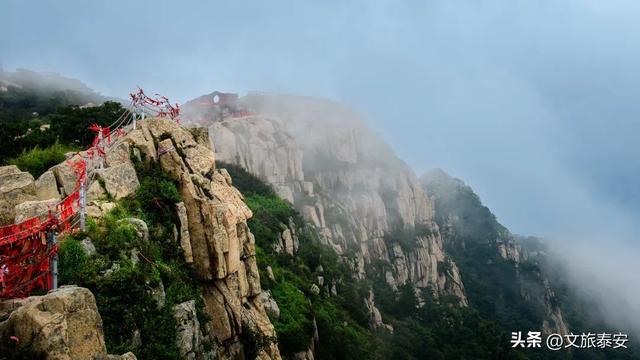 此景只应天上有！岱顶究竟藏着什么？摄影师拍下震撼一幕……
