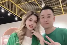 山东小伙闪婚小12岁吉尔吉斯美女，生混血双胞胎，全家迁迪拜创业图片