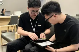 华为手机误入湖底，看工程师如何快速急救图片