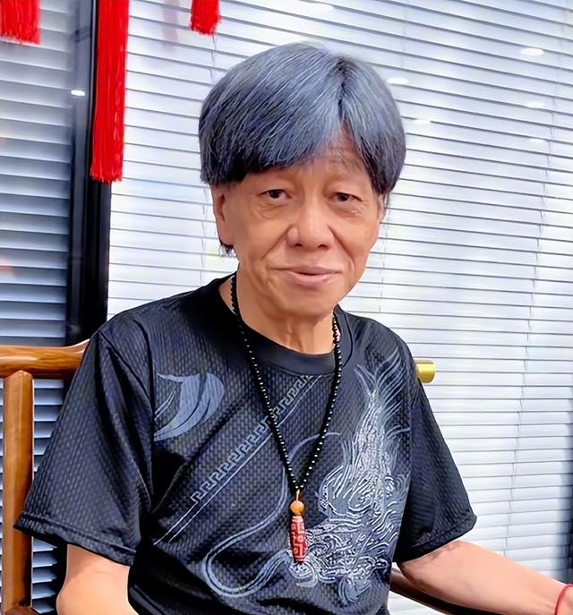 梁小龙去世早有预兆，关门弟子爆料3个“不良爱好	”，都是催命符