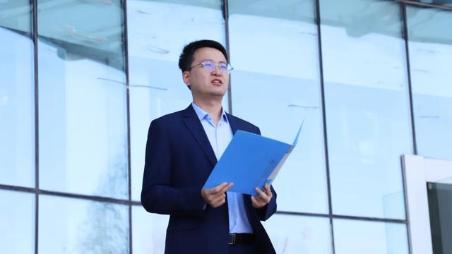 国旗下演讲 | 态度决定高度,细节决定成败