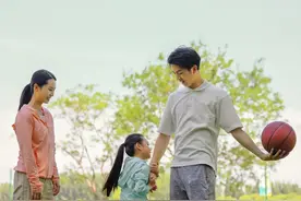 为了“松弛”育儿，家长们又“卷”出新高度？图片