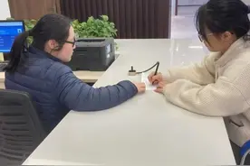 急用居住证，“万里”办很“快”图片