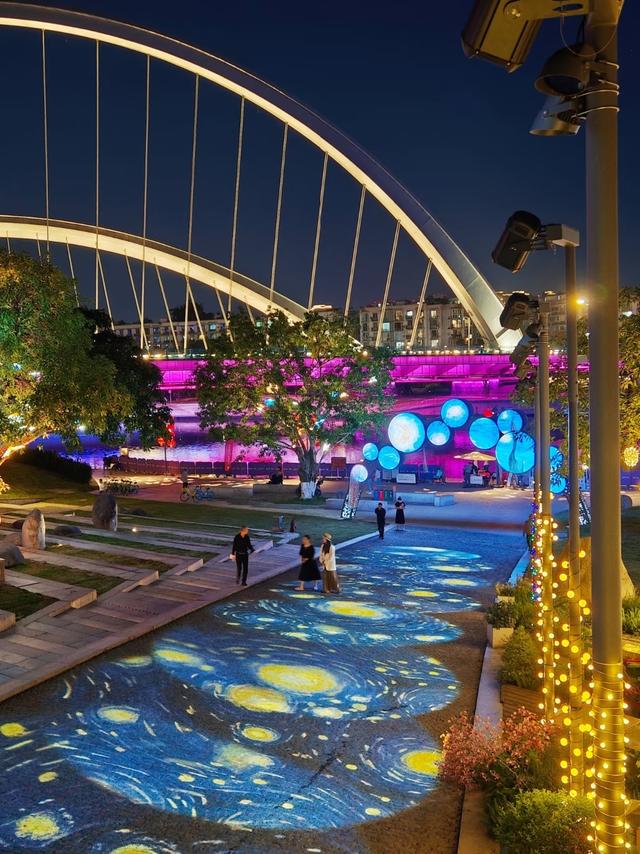 成都又一湿地公园走红！人少景美堪称 “台湾小垦丁”，门票全免费