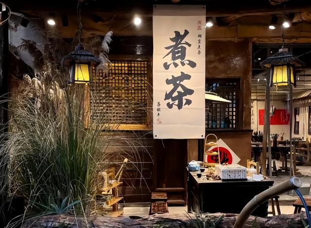 以色列美女来中国旅游，回国时机场叹息：难怪以色列比不过中国！