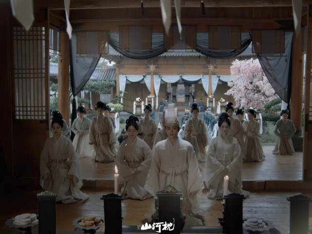 《天地剑心》《山河枕》各看4集，一部直接弃剧，一部熬夜狂追！