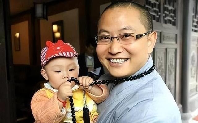 少林以慈悲为怀？释永信被抓不足半月，一场大雨少林再次让人失望