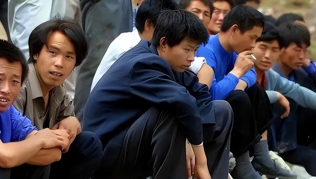 2020年，我国男性比女性多3502万，如今刚过5年	，差距令人意外
