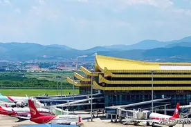 西双版纳机场年旅客吞吐量突破700万人次图片