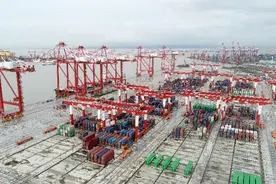 经济三季报：京沪餐饮负增长，百亿央企落天津，山西增速垫底图片