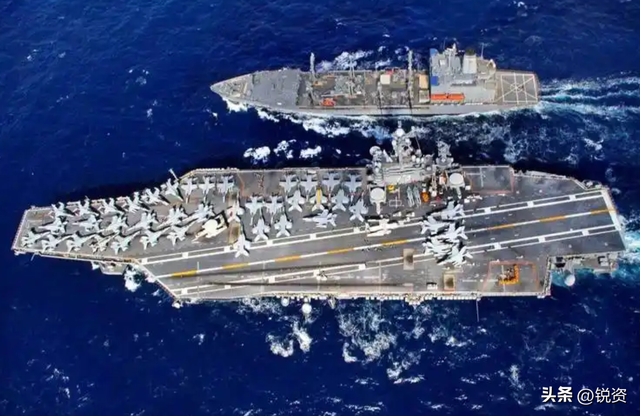 中美航母博弈升级！中国正式进入三航母时代，美国航母出现异动