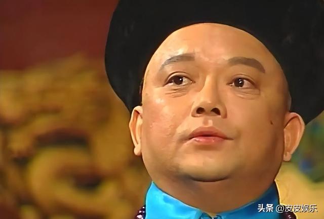 事实证明，被传卖掉上亿豪宅移民美国的王刚，已经走上另一条大道