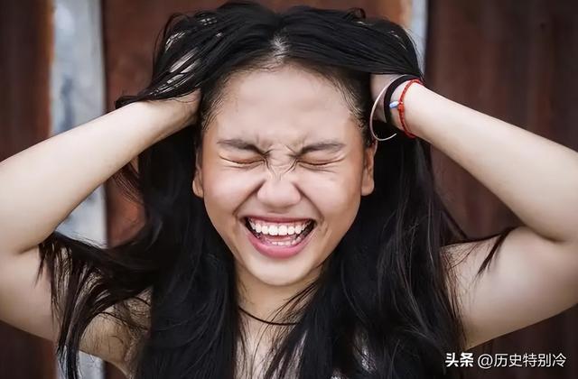 80岁老人性骚扰后续：官方通报监控曝光，女子再发声，真相太恶心