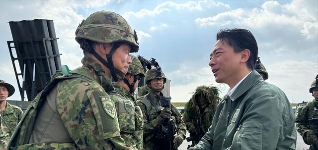 联合国接通知	，中国开始审判日本，2道封海令已下，北海舰队出动