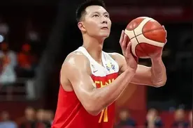 易建联被曝花1500美元嫖娼后续！官媒下场，律师发声，警方回应了图片