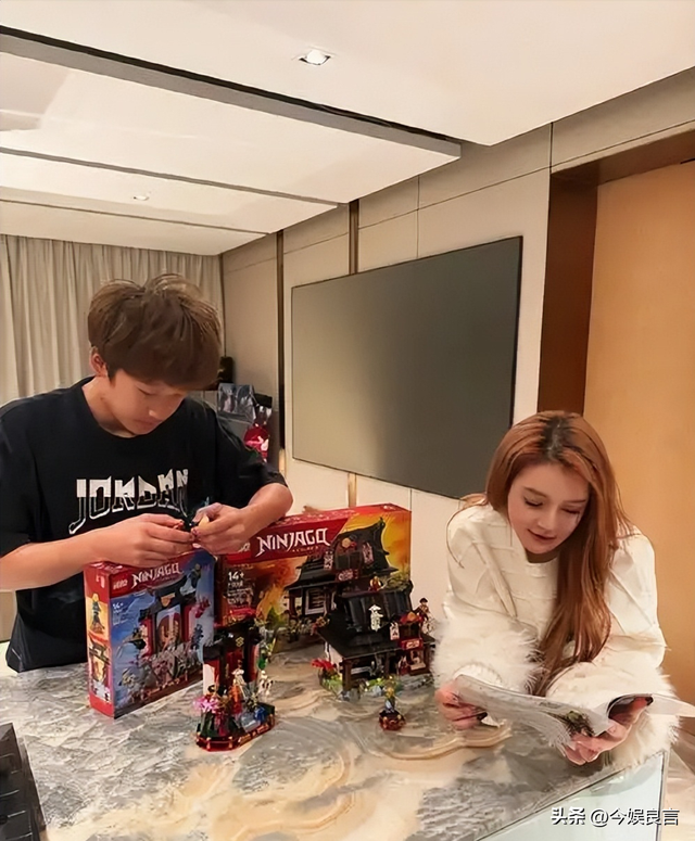 里子面子都没了！赔光2亿后，妻子深夜亲手撕下邹市明最后的体面