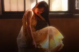 我谈了场虚拟的恋爱，为期一年，刻骨铭心图片