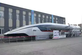 600公里时速超导电动高速磁浮列车亮相图片