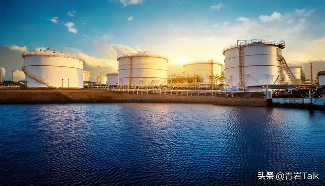 美国左右为难，既要降息又怕通胀，高油价成2026年最大变数？